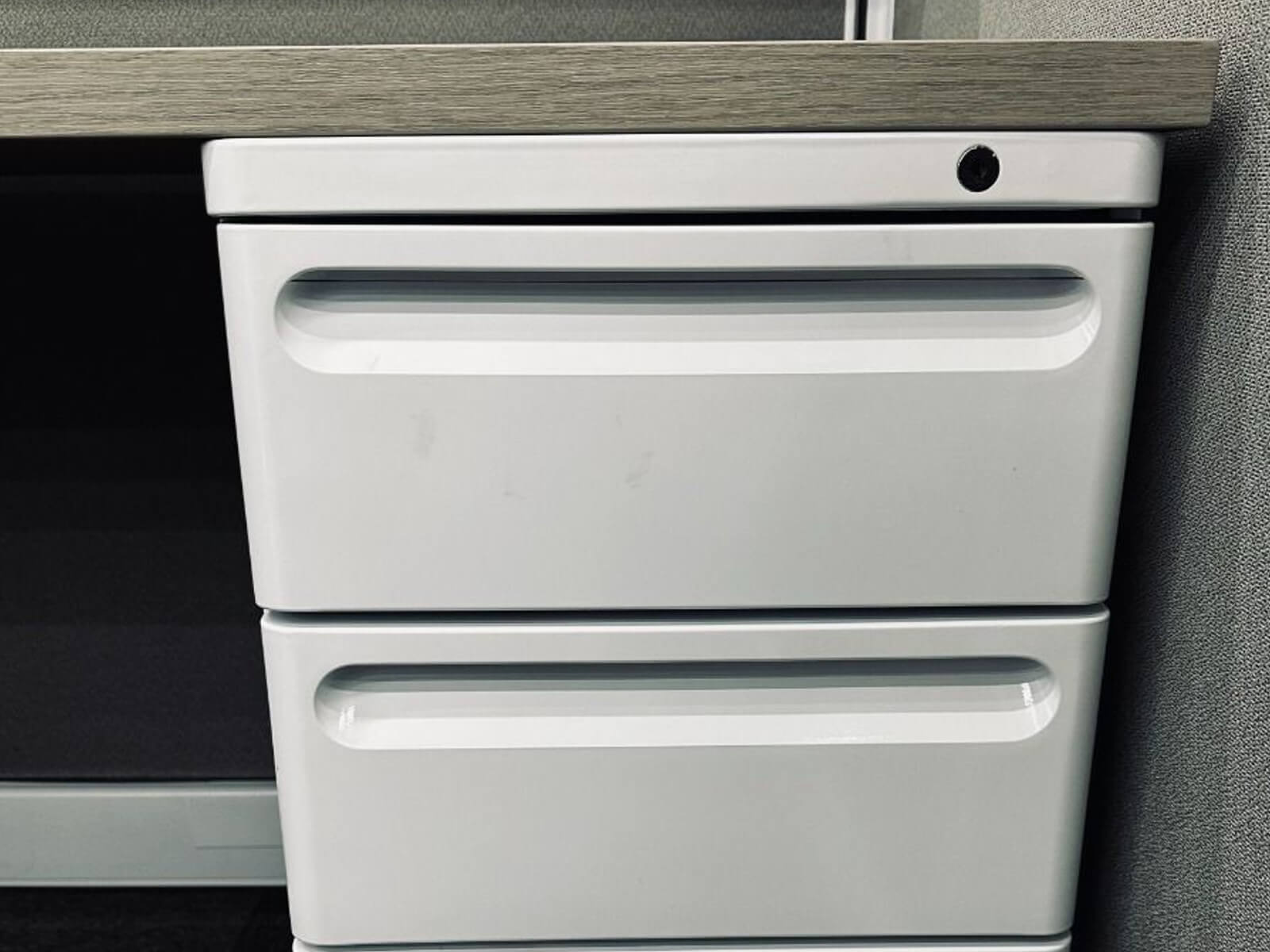 Renewed herman miller ao2 090925 OCF1 4